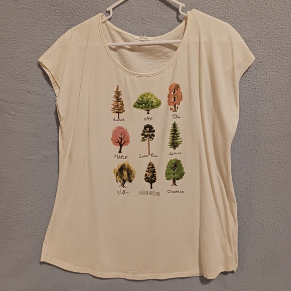 Maurices Tops - Cream botanical graphic tee